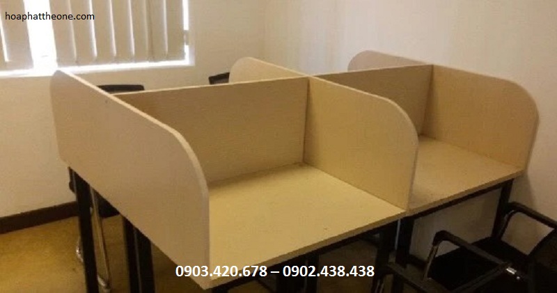 Loại vách ngăn mặt bàn gỗ
