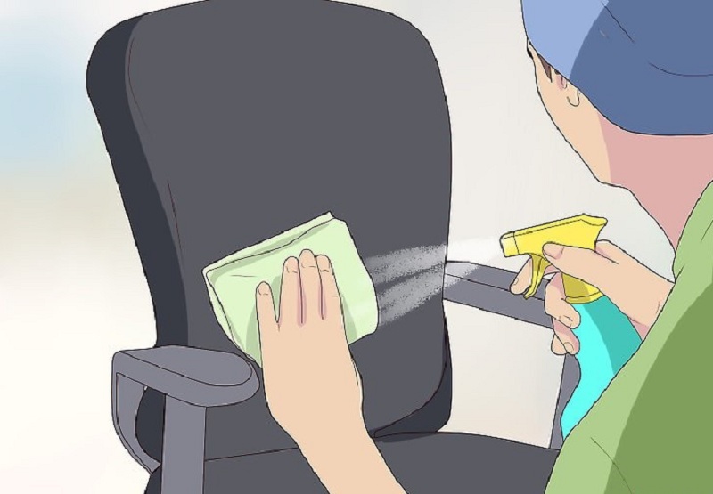 Vệ sinh ghế văn phòng giúp phòng ngừa các bệnh về da cho nhân viên công sở