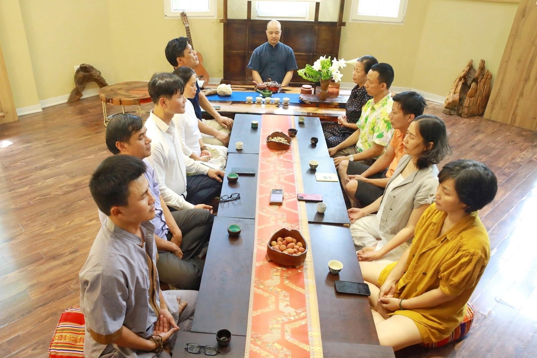 Thiền trà tại Lũa Decor