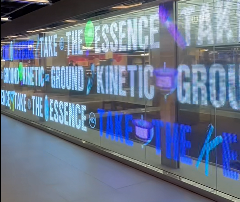 LED Trasparent nha hang - trung tam thuong mai