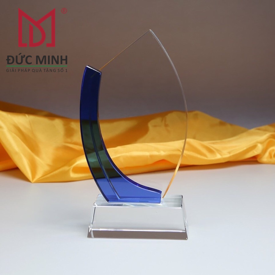 Quà Tặng Biểu Trưng Pha lê Pha Le đẹp