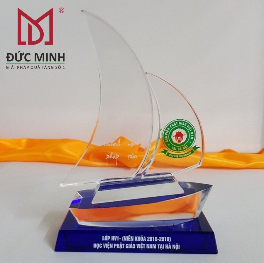 Biểu trưng Pha Lê Quà Tặng Biểu Trưng