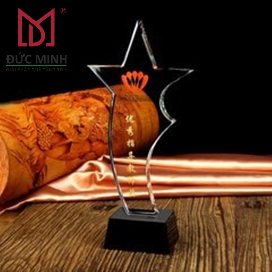 Quà Tặng Biểu Trưng Pha lê Pha Le đẹp