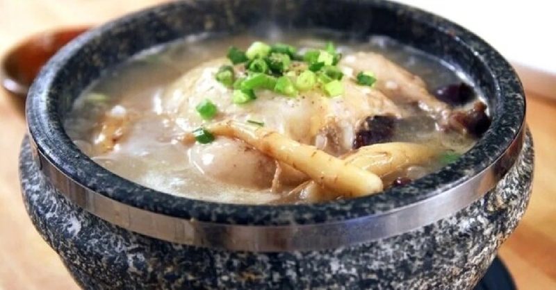 Nấu cháo hồng sâm