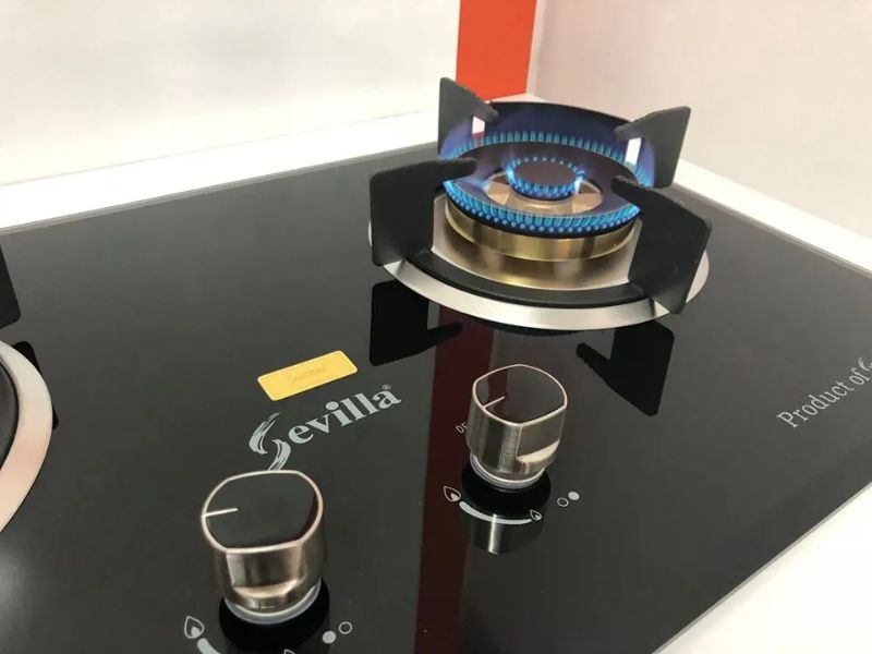 Cần tập trung khi nấu nướng, tránh làm các việc khác