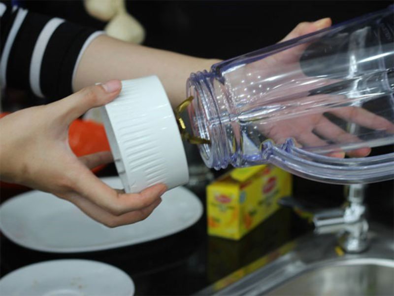 Lắp đặt phần cối với máy xay