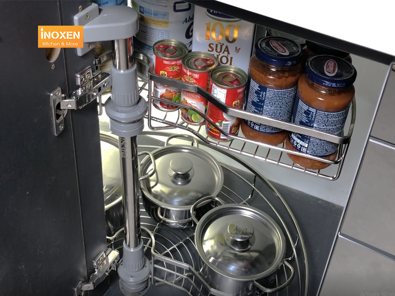 mâm xoay tủ bếp