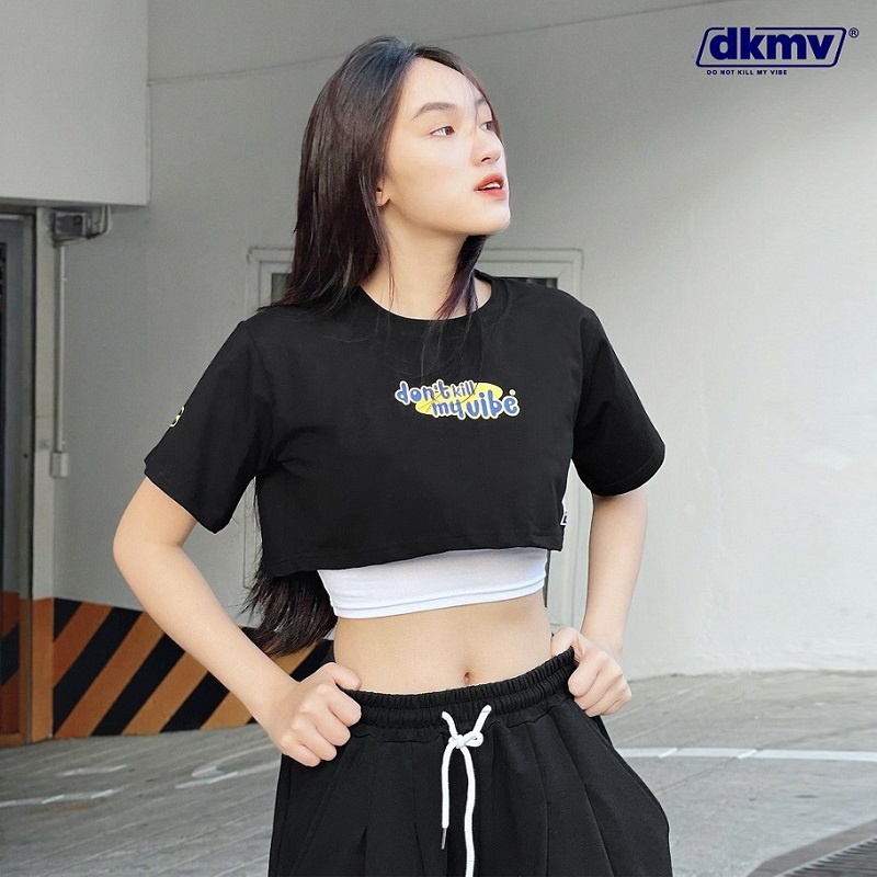 áo croptop local brand màu đen dkmv