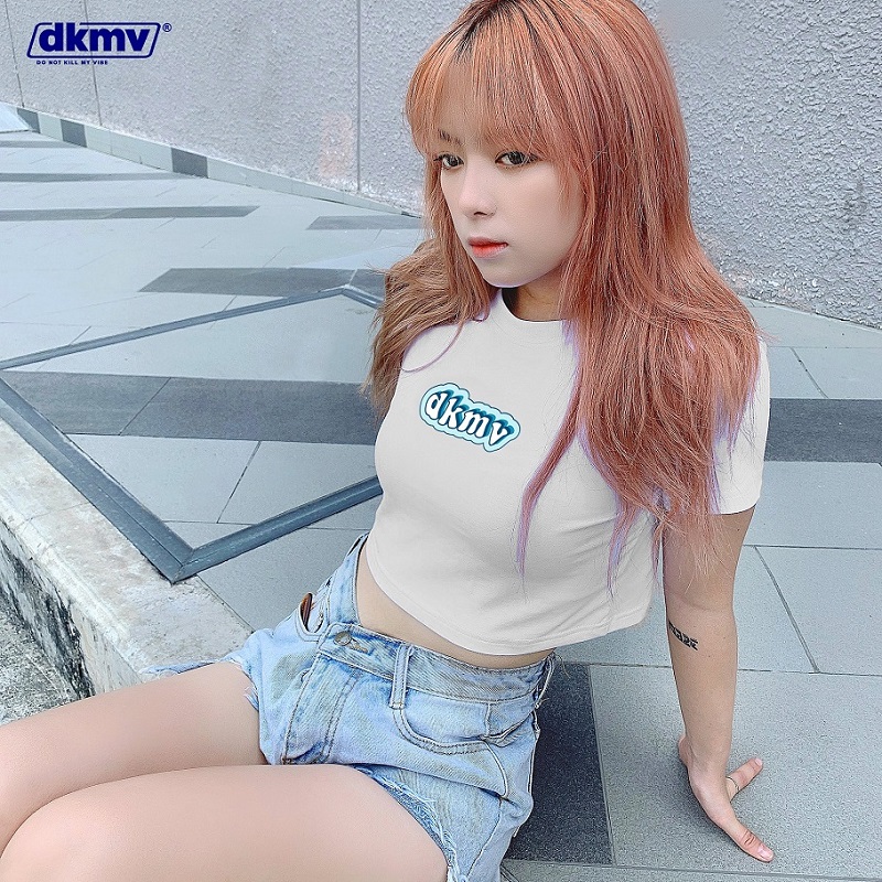 áo croptop local brand ôm màu trắng