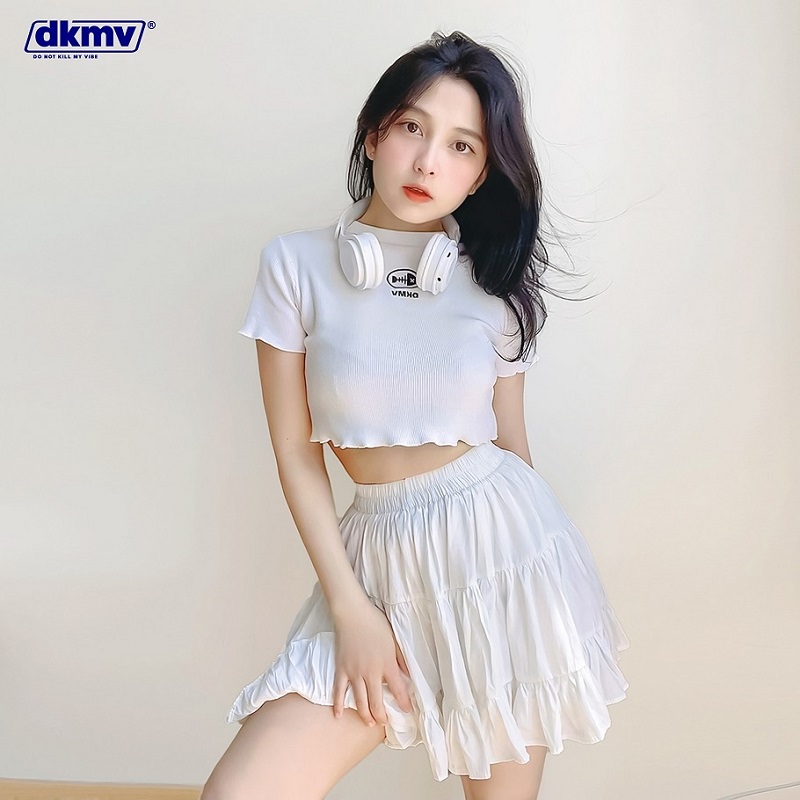 áo croptop local brand trắng đẹp dkmv 