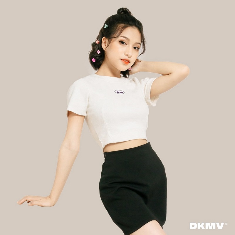 áo croptop ôm body tay ngắn dkmv