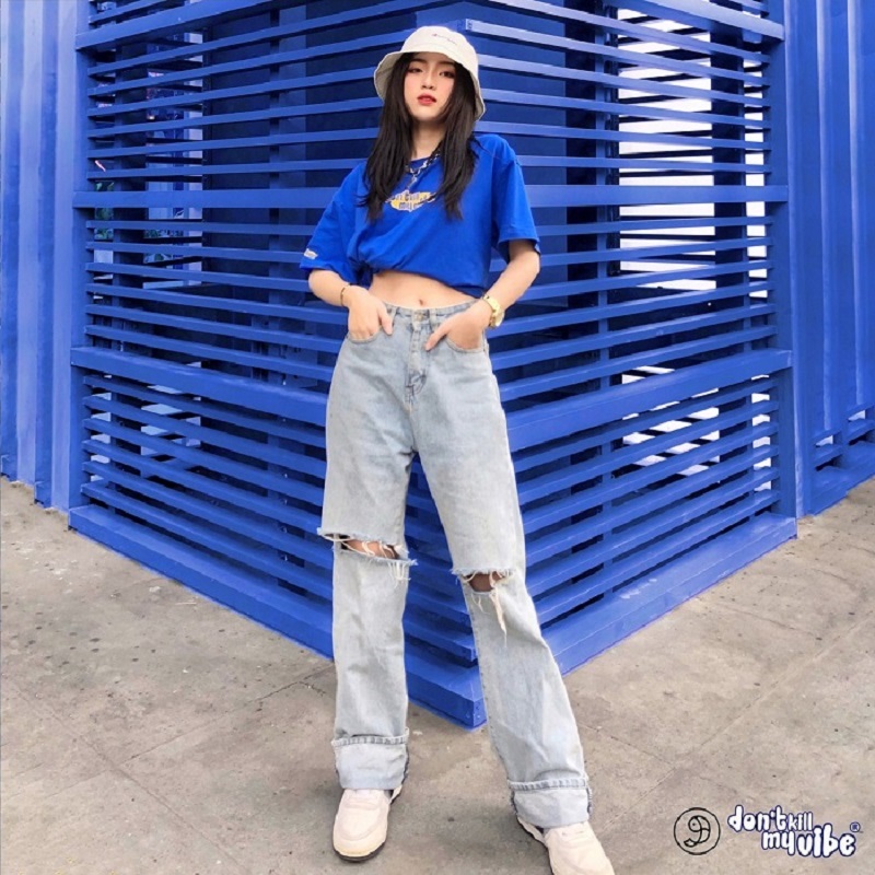 nang-dong-voi-phoi-quan-jeans-streetwear-cung-ao-thun-dkmv-local-brand