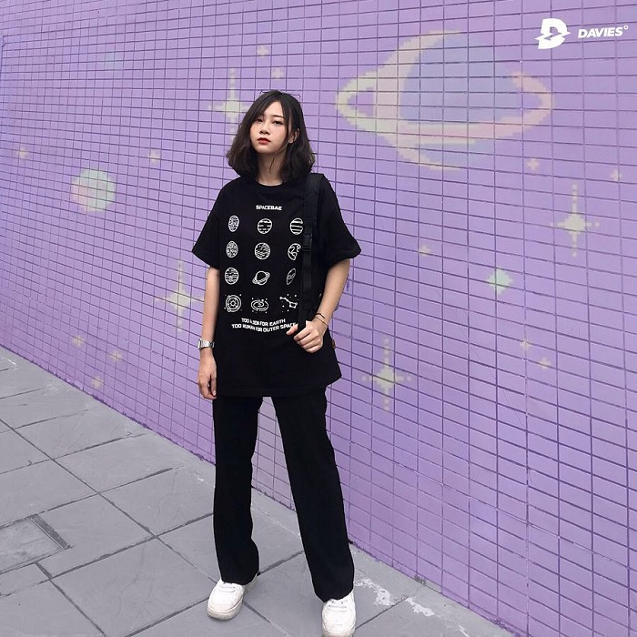 ao-thun-nu-davies-duoc-mix-match-dam-phong-cach-streertwear