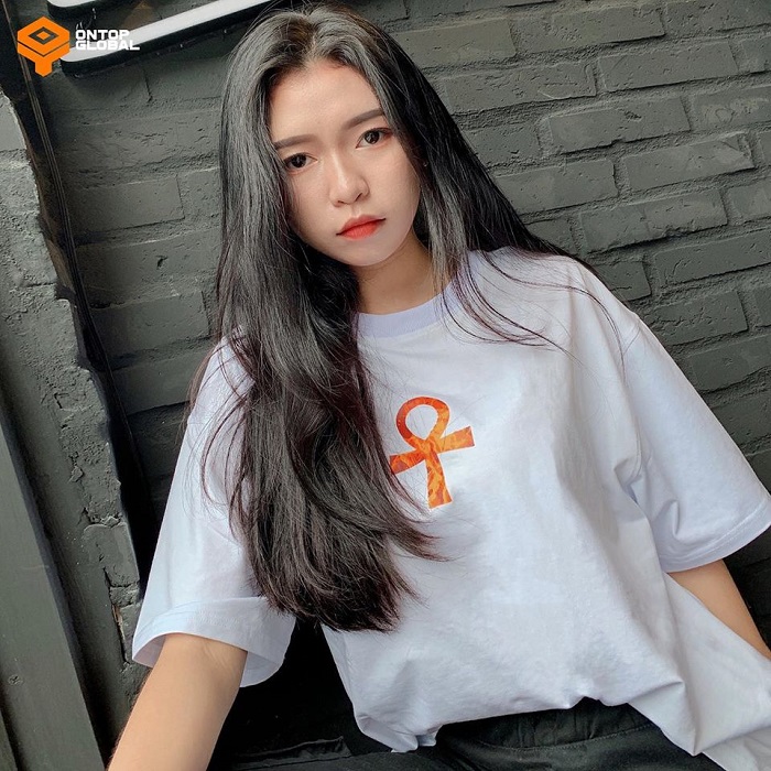ao-thun-nu-ontop-local-brand-mau-trang-dep- 1