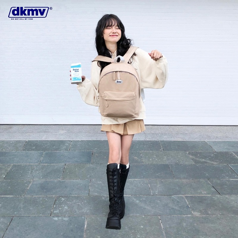 balo local brand đi học Basic Leather Backpack không thể thiếu trong tủ đồ