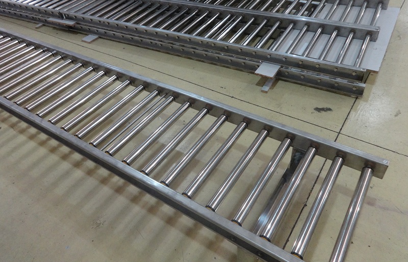 Băng tải con lăn - Đặc điểm và ứng dụng của chúng