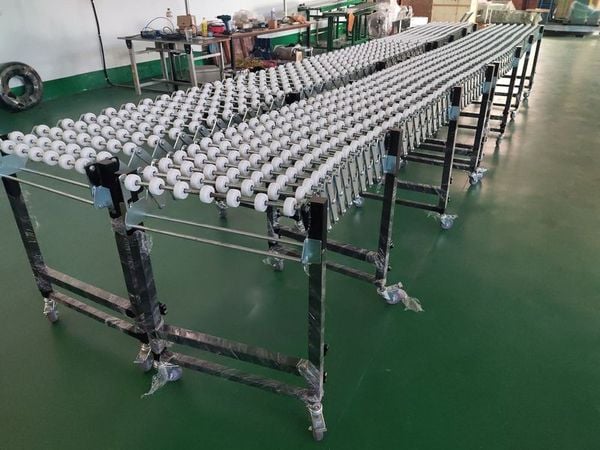 Băng tải trọng lực là gì? Có những loại băng tải trọng lực nào?