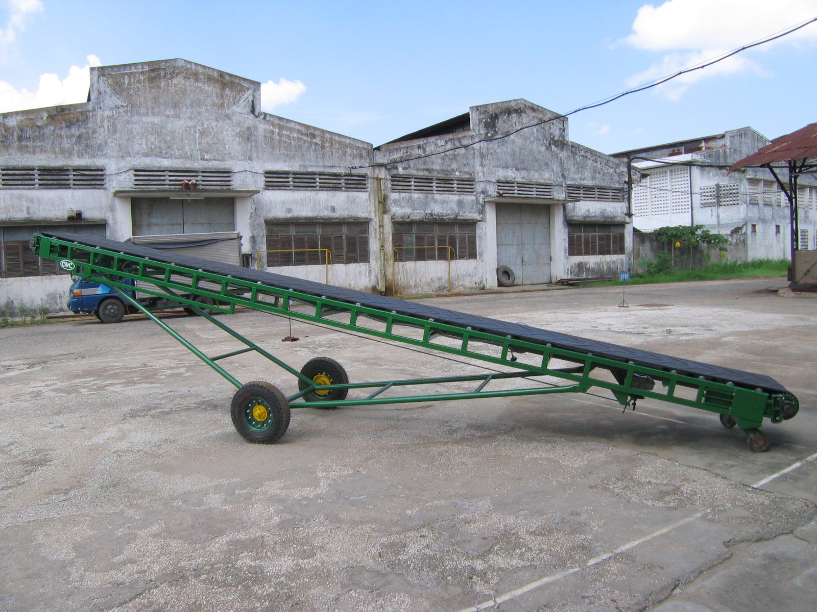 Cấu tạo và tính năng công dụng của băng tải nâng hạ