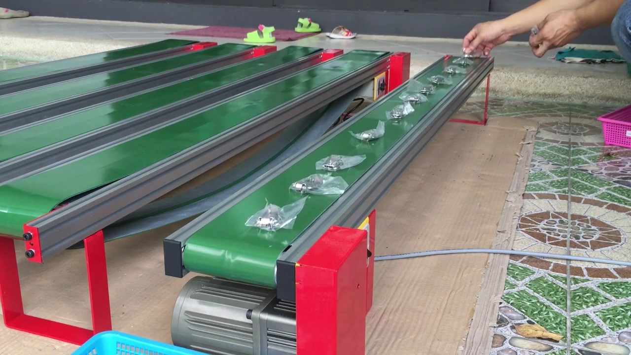 Ứng dụng thực tế của băng tải mini trong các ngành công nghiệp