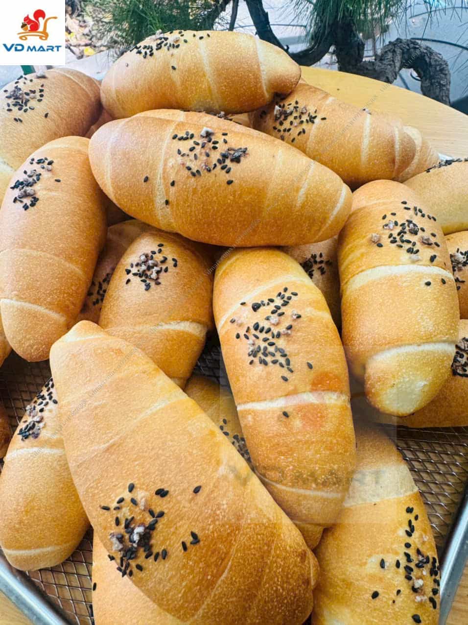 Lò nướng đối lưu Ukoeo gxt95 nướng bánh mì