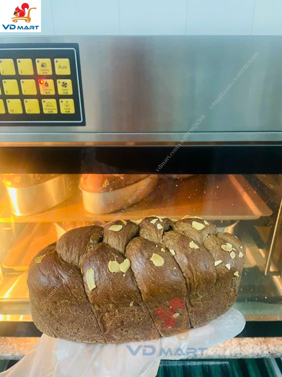 lò nướng đối lưu ukoeo gxt95 nướng bánh mì