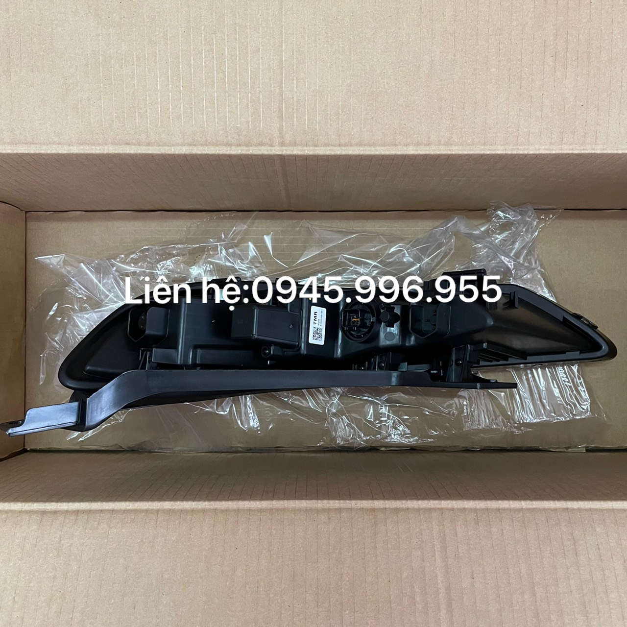 Đèn led ban ngày vế phải Hyundai Santafe 2019 92208S1000