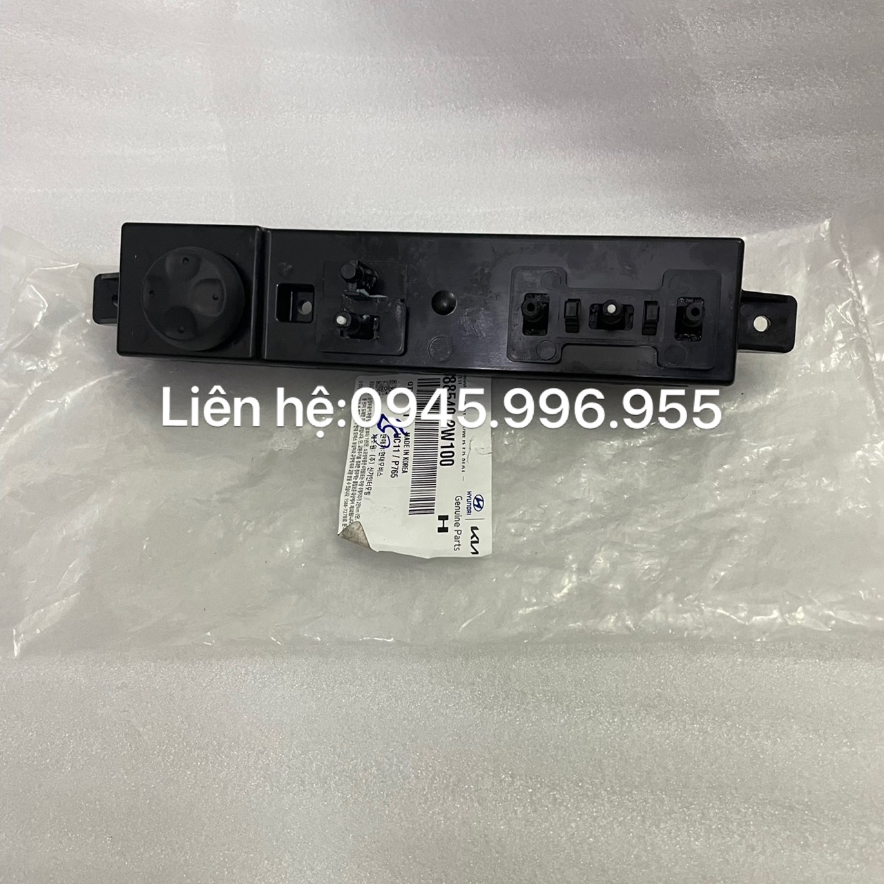 Công tắc chỉnh ghế Hyundai Santafe 885402W100