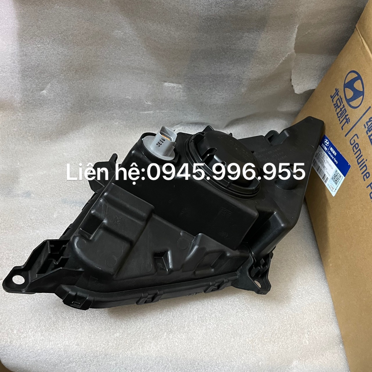 Đèn ban ngày vế trái Hyundai Custin 92207O3000