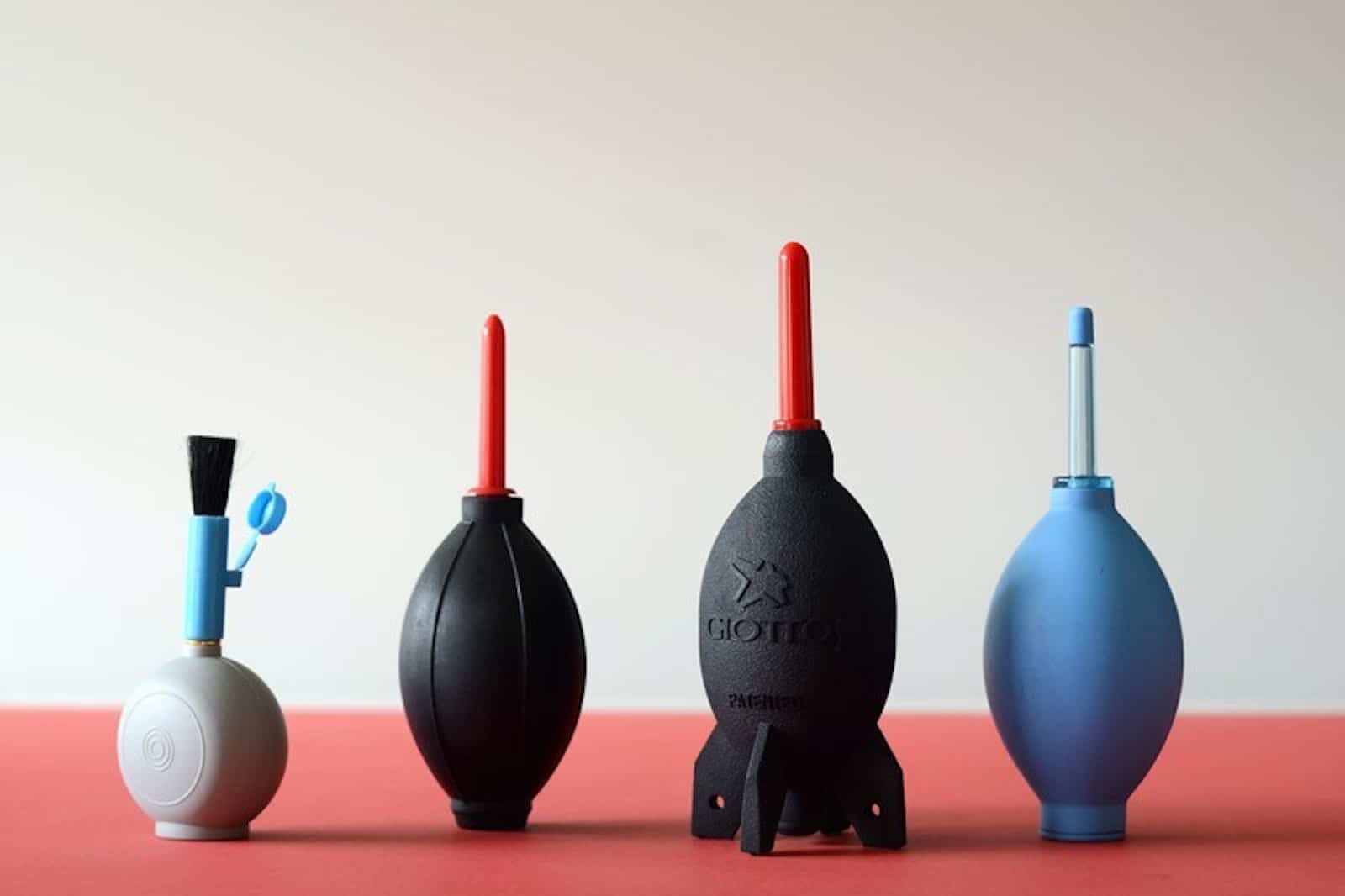 Bóng thổi bụi là cách an toàn nhất để làm sạch ống kính của bạn