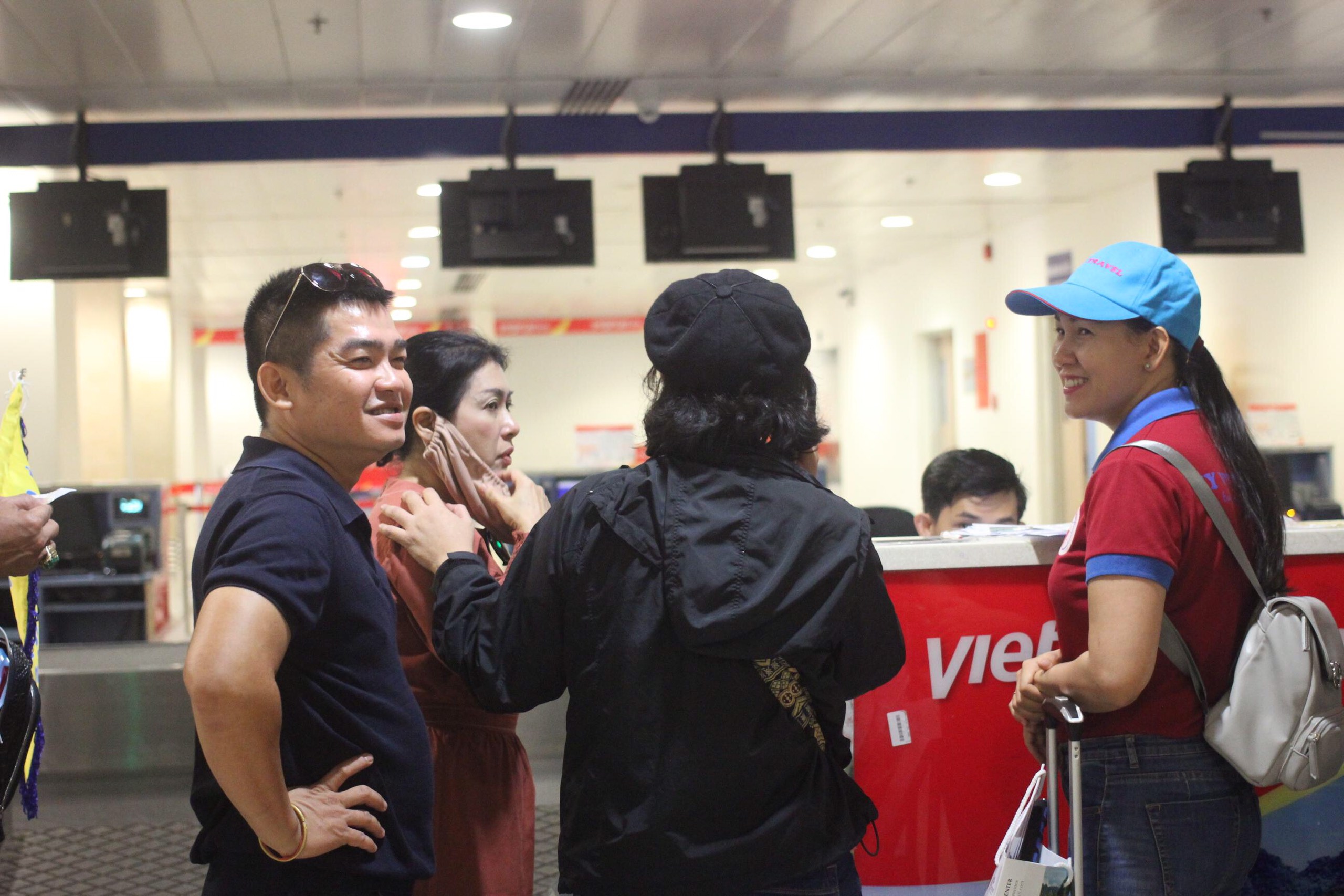 Đón khách tại sân bay