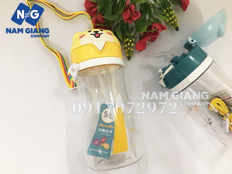 binh-uong-nuoc-voi-hut-tre-em-500ml-3