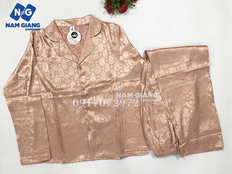 bo-quan-ao-sau-sinh-pijama-lua-cao-cap-3