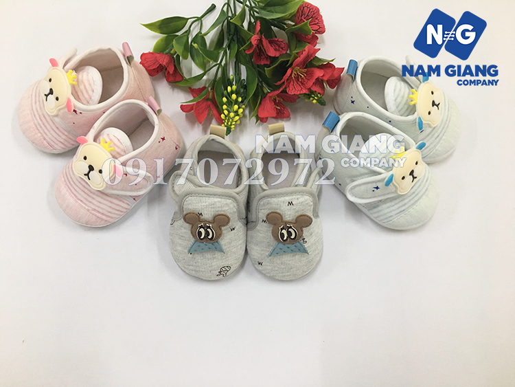 giay-tap-di-de-cao-su-chong-tron-truot-1