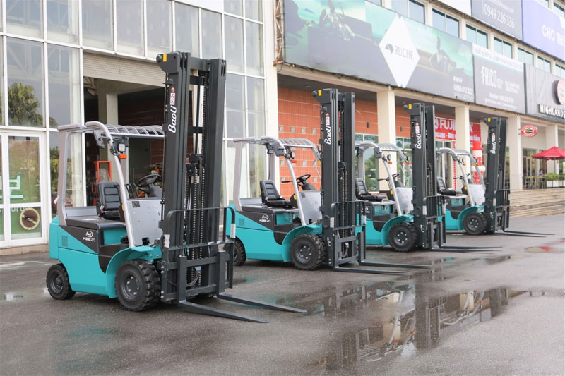 Xe nâng điện tiết kiệm nhiên liệu