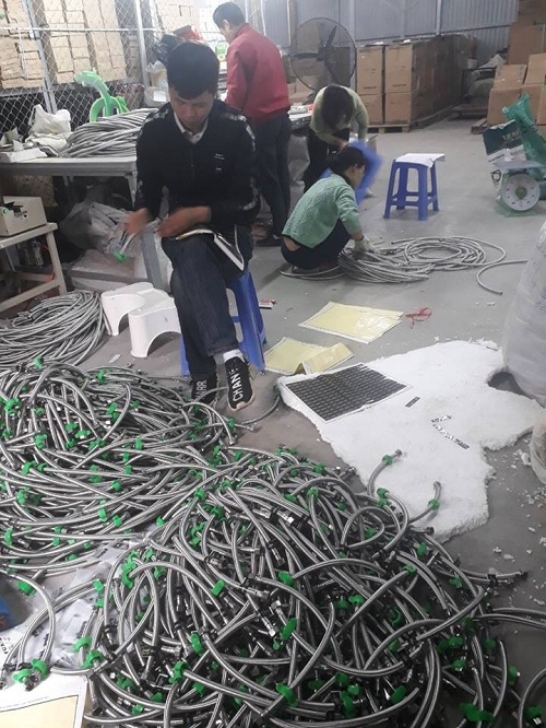 Dây cấp bình nóng lạnh