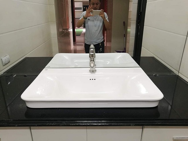 chậu lavabo dương vành bàn đá
