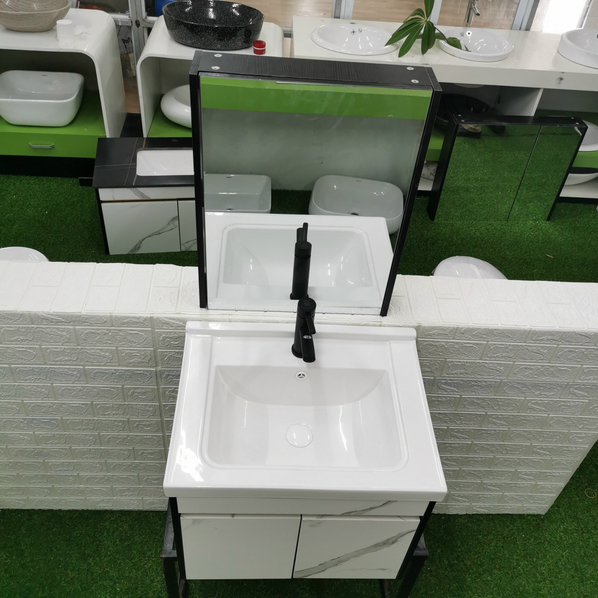 tủ lavabo chính hãng