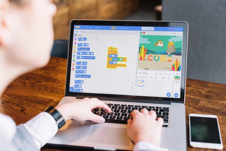 Top 8+ Lợi ích khi học cách làm trò chơi trên Scratch