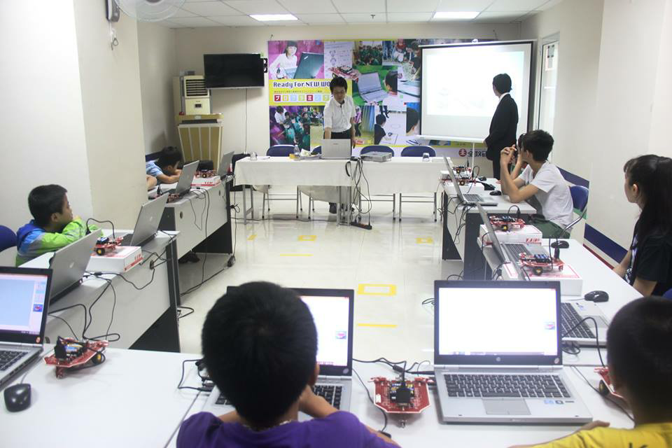 học lập trình robot