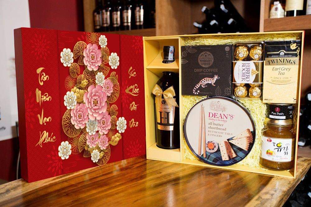 hộp quà tết 2021