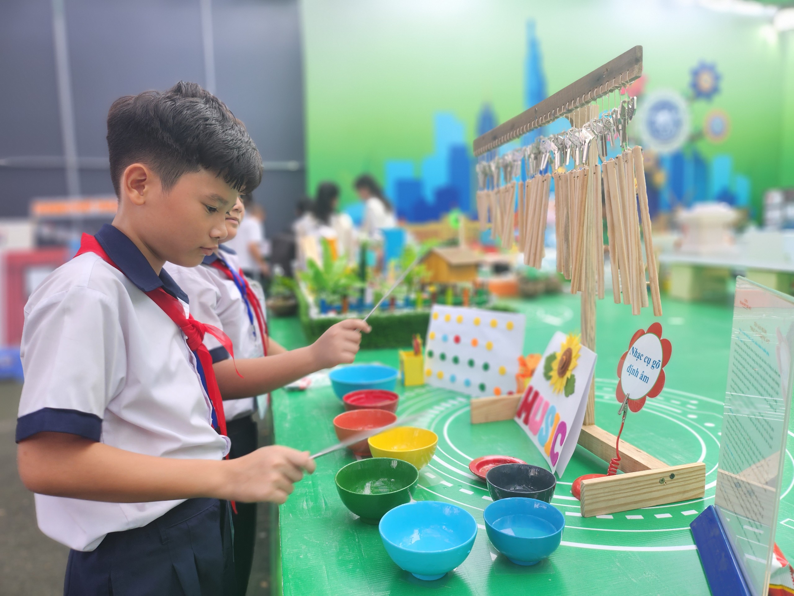 Giáo án STEM lớp 4 âm thanh cuộc sống – Khơi gợi khám phá khoa học