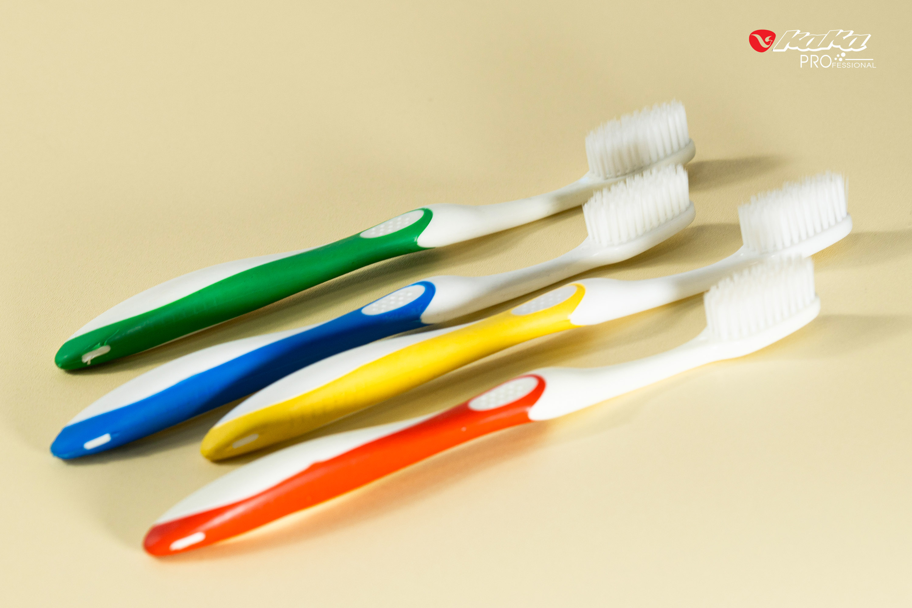 Bàn chải KaKa với khả năng làm sạch mảng bám chuyên biệt