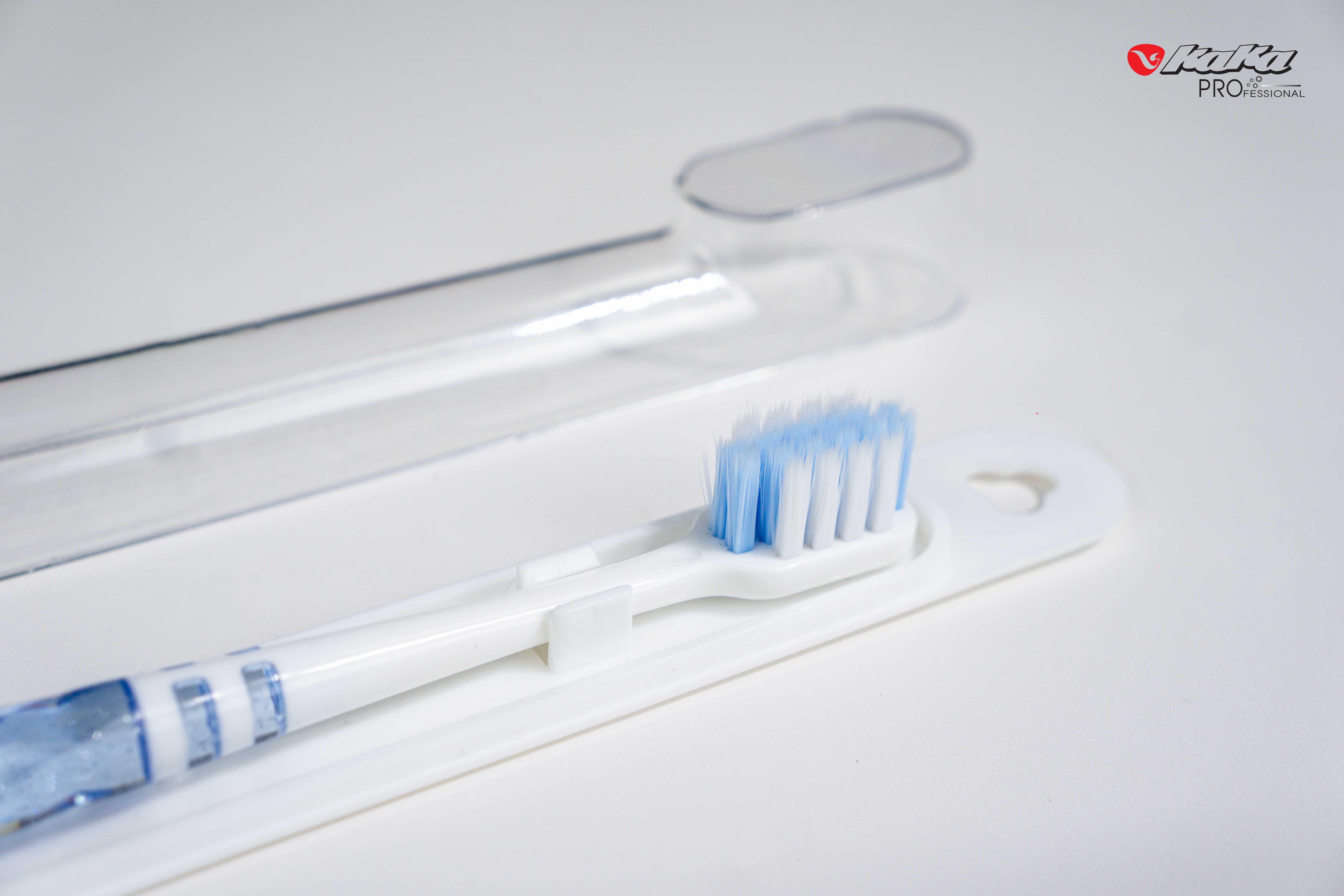 Bàn chải lông mềm đầu nhỏ giúp tăng hiệu quả làm sạch răng miệng