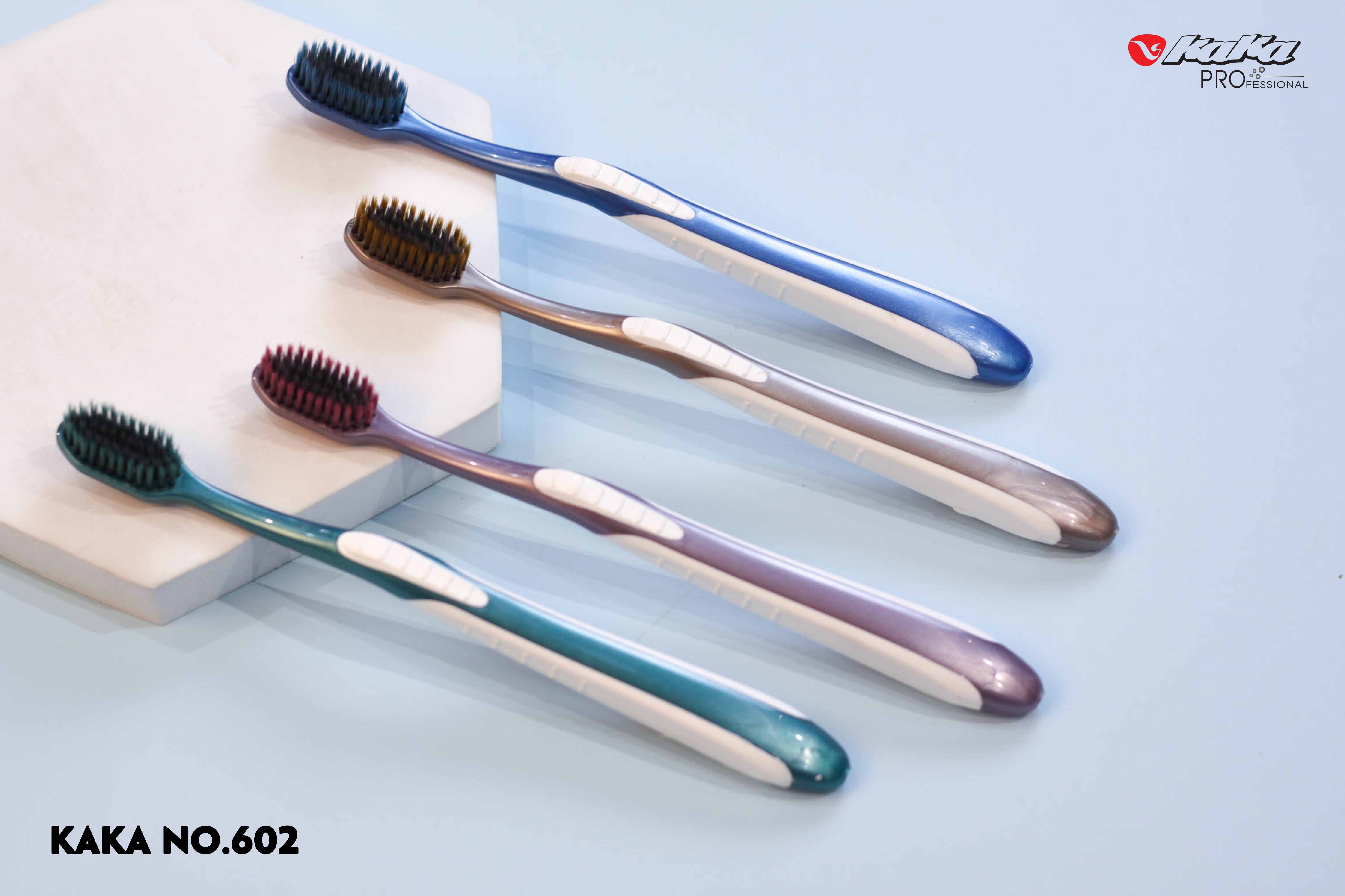 Chọn bàn chải phù hợp để phòng tránh tình trạng viêm nướu răng