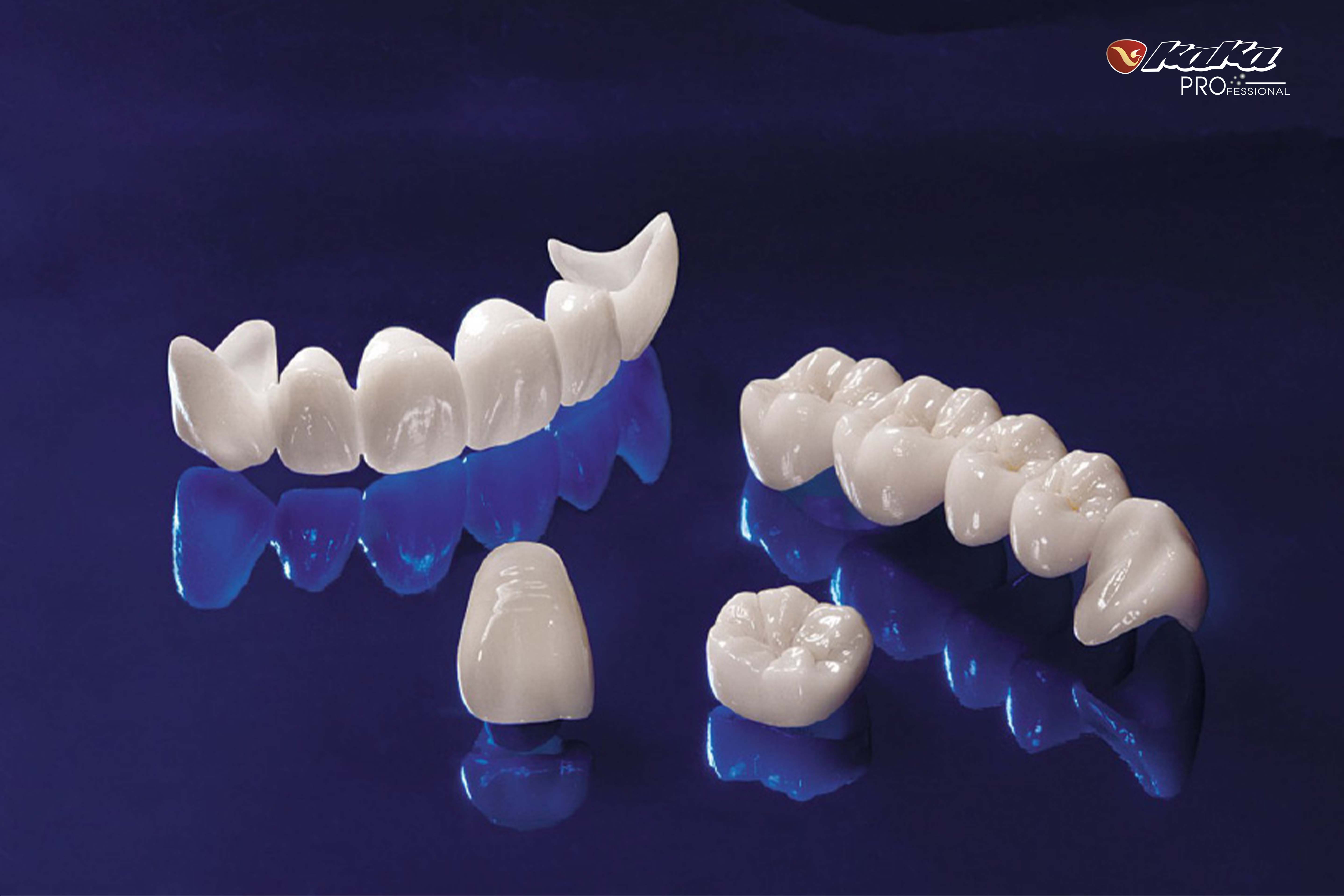 Mão răng sứ zirconia