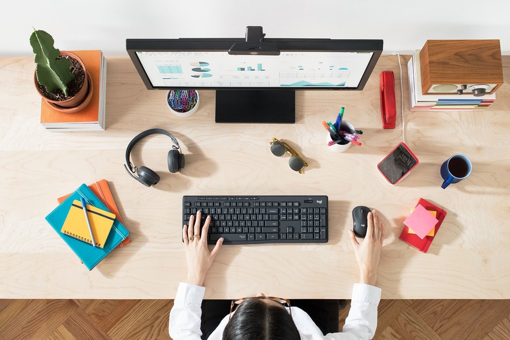 Combo MK295 Silent Wireless gồm chuột và bàn phím có độ ồn cực thấp, giảm hơn 90% vừa được Logitech cho ra mắt