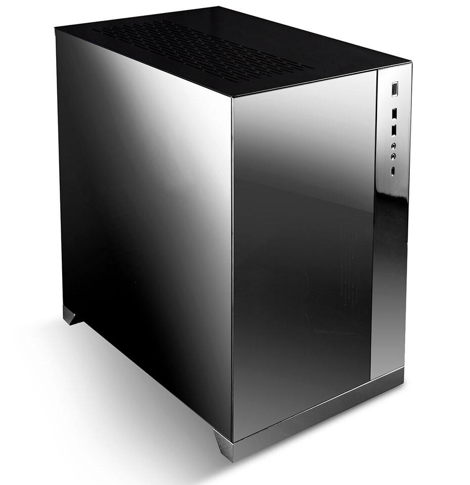 Lian Li cùng PC Master Race ra mắt case O11 Dynamic mạ chrome