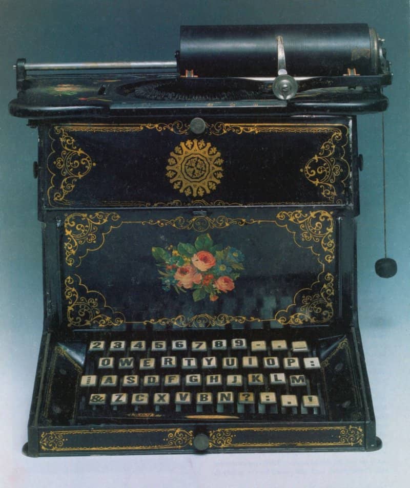 Chiếc máy đánh chữ “Sholes & Glidden” bản gốc năm 1873. Ảnh: Getty Images/Science Source