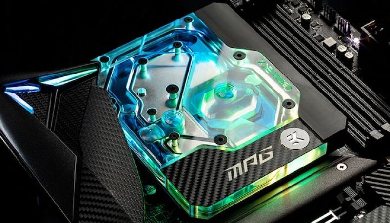 MPG Z490 Carbon EK X cung cấp đầy đủ các chuẩn kết nối tốc đ