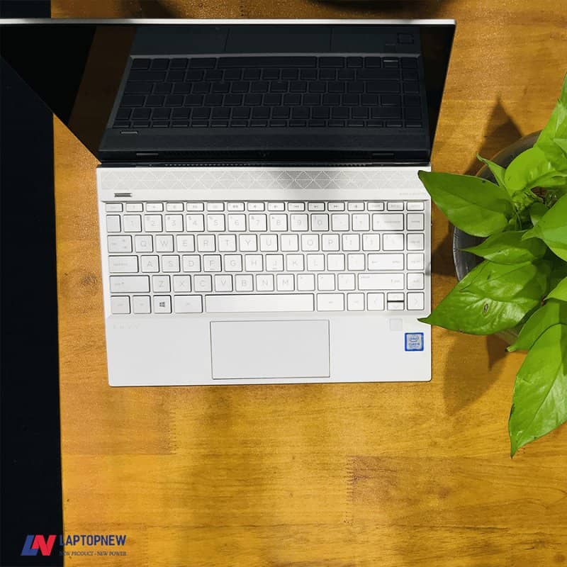 Bàn phím và touchpad của HP Envy 13